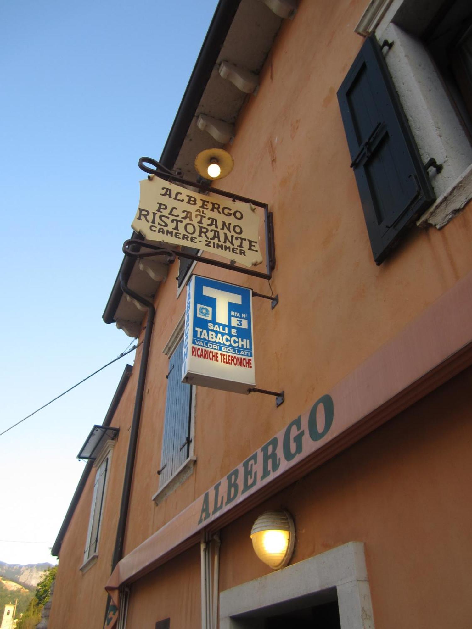 Albergo Al Platano Caprino Veronese Extérieur photo
