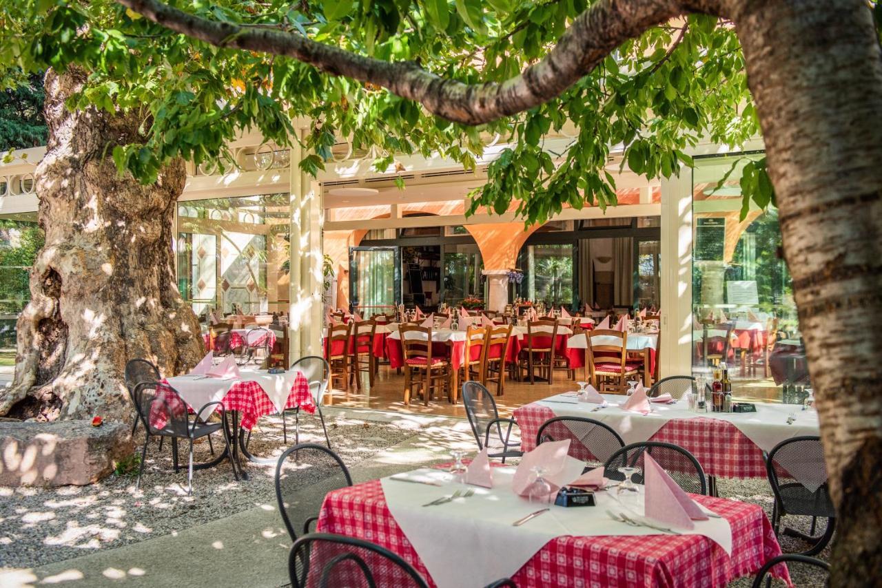 Albergo Al Platano Caprino Veronese Extérieur photo