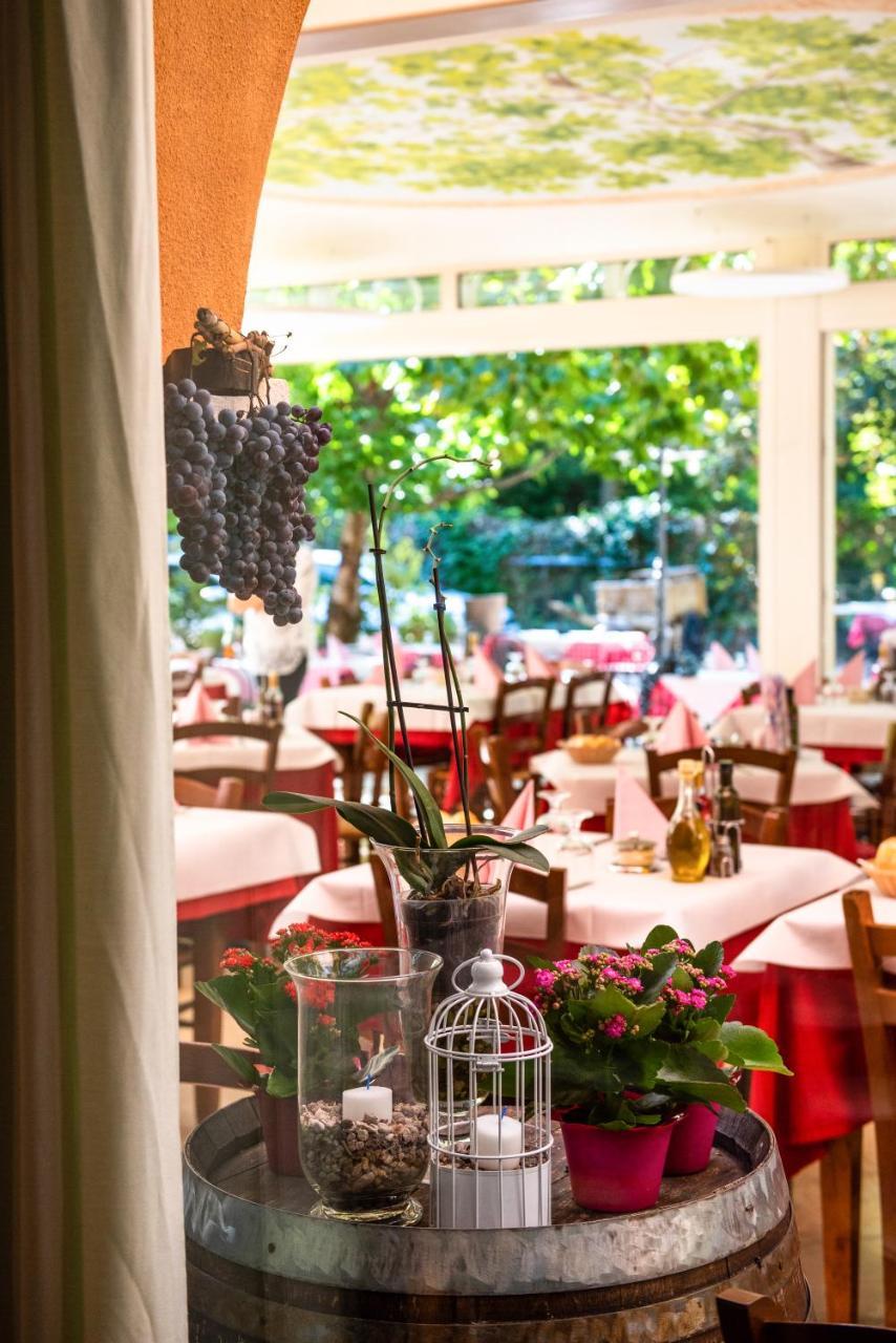 Albergo Al Platano Caprino Veronese Extérieur photo
