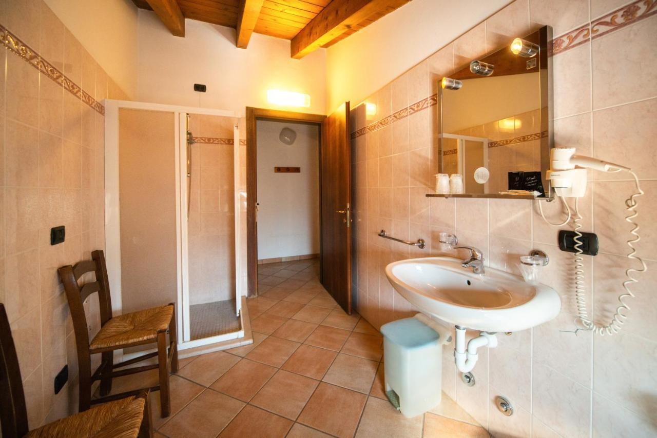 Albergo Al Platano Caprino Veronese Extérieur photo