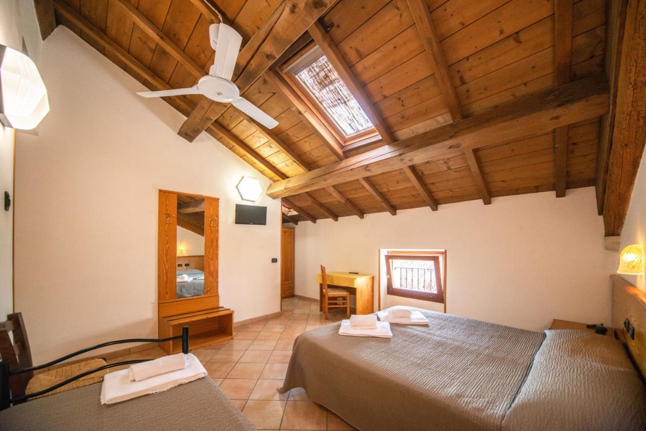 Albergo Al Platano Caprino Veronese Extérieur photo