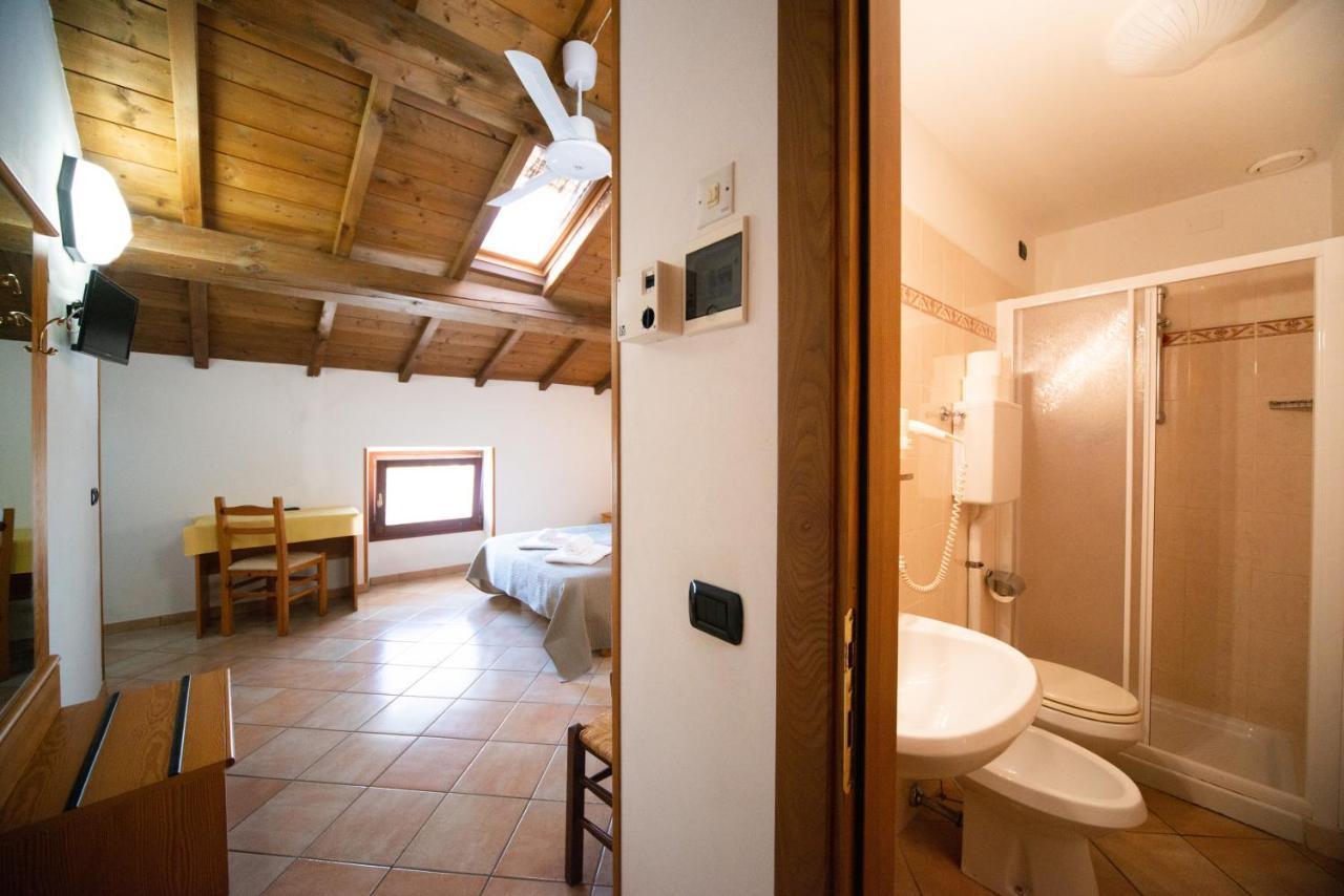 Albergo Al Platano Caprino Veronese Extérieur photo